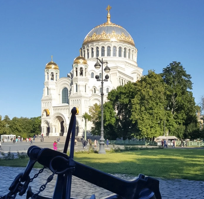 С гидом по Кронштадту. Экскурсия на теплоходе, автобусе и пешком №1