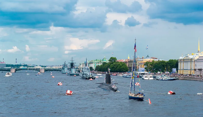 Парад военных кораблей на день ВМФ с теплохода на Неве №2
