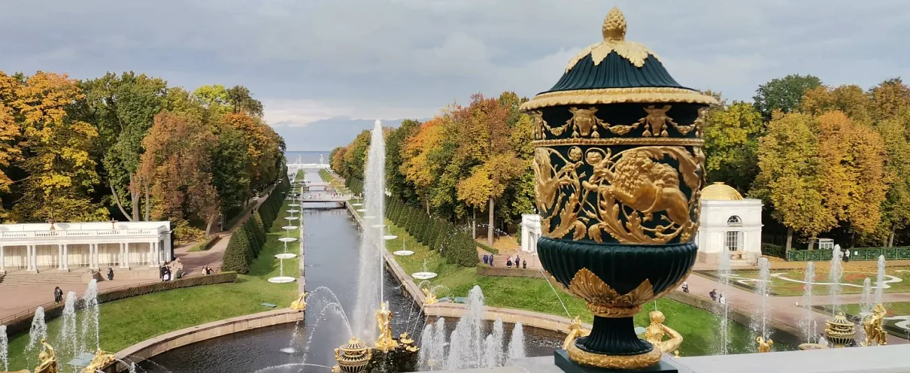 Гид-автопрогулка по дворцам и паркам Петергофа