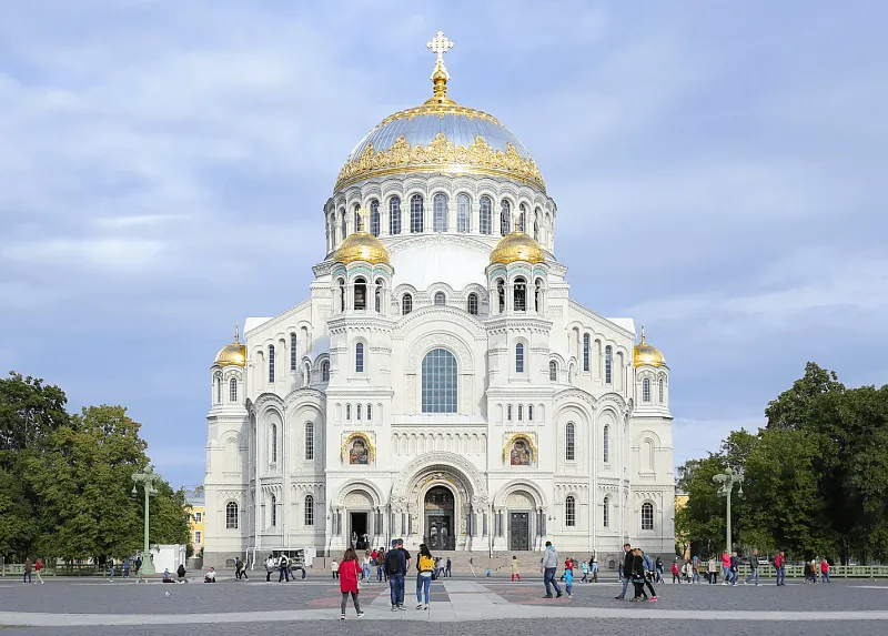 Автобусная экскурсия «Петергоф, Кронштадт + теплоход» за 1 день №1