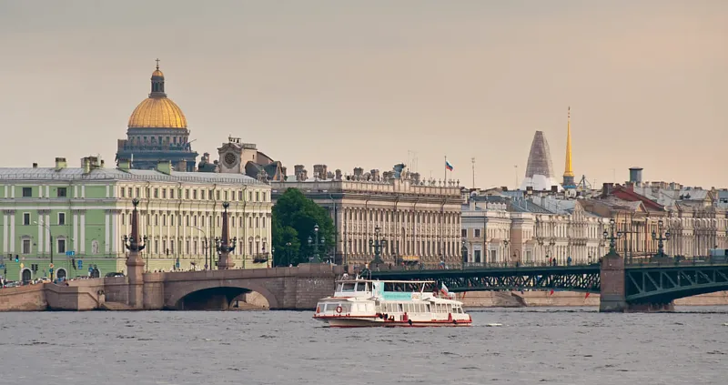 Прогулка на теплоходе в Севкабель Порт по Неве и каналам №1