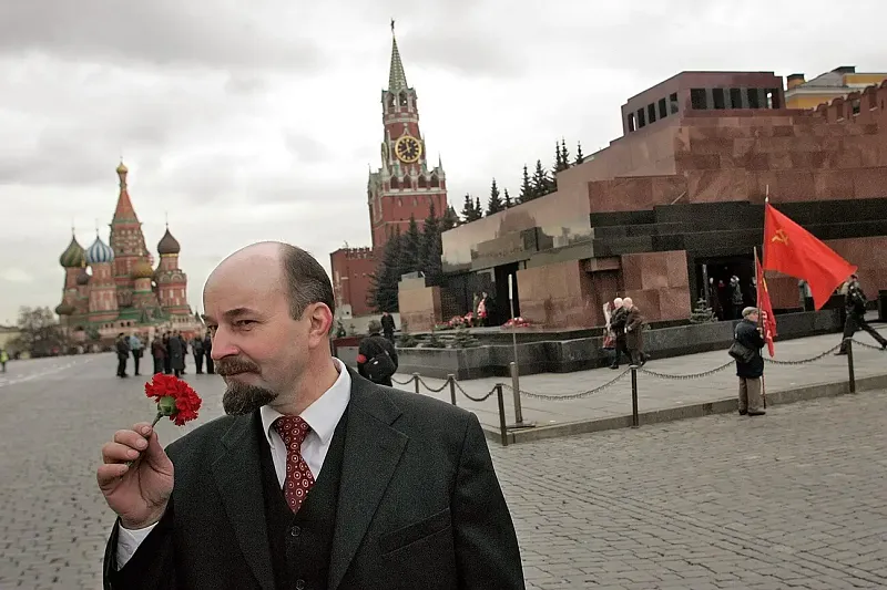 Экскурсия в Мавзолей Ленина с посещением Кремлёвского некрополя №1