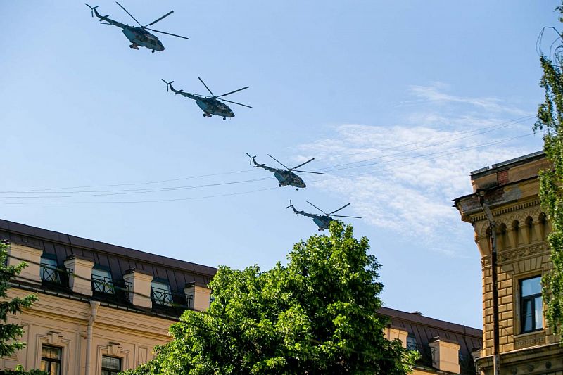 Авиашоу на День ВМФ с крыши на Невском проспекте №4