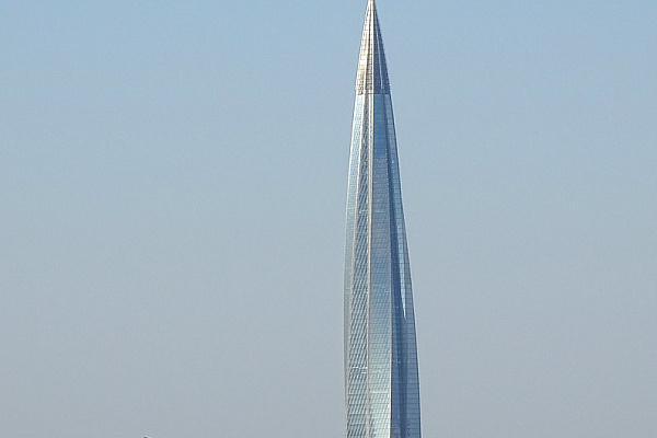 10 самых высоких зданий Петербурга