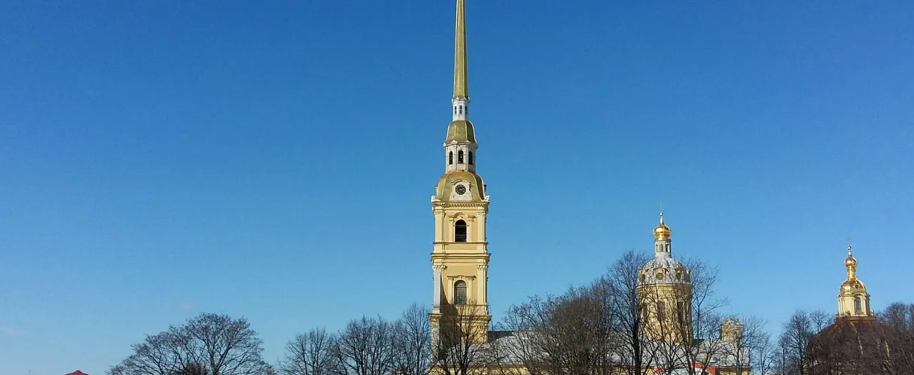 Автотур по центру с гидом + экскурсия в Петропавловку