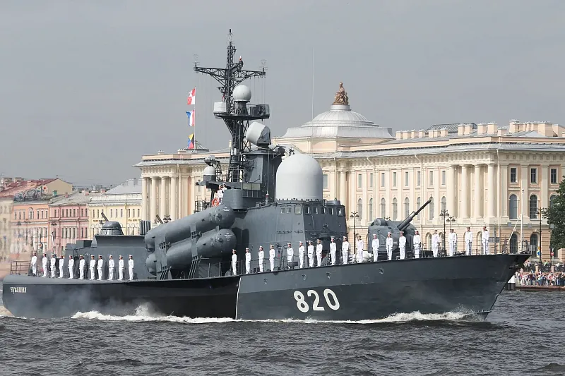 Парад военных кораблей на день ВМФ с теплохода на Неве №1