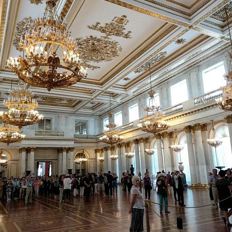 По Эрмитажу с гидом